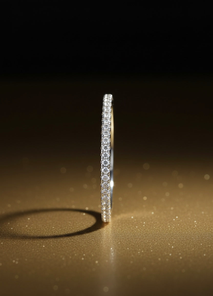 Stellar light paved ring