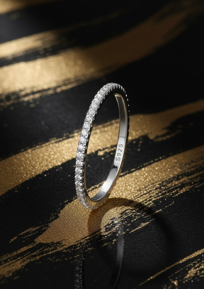 Stellar light paved ring